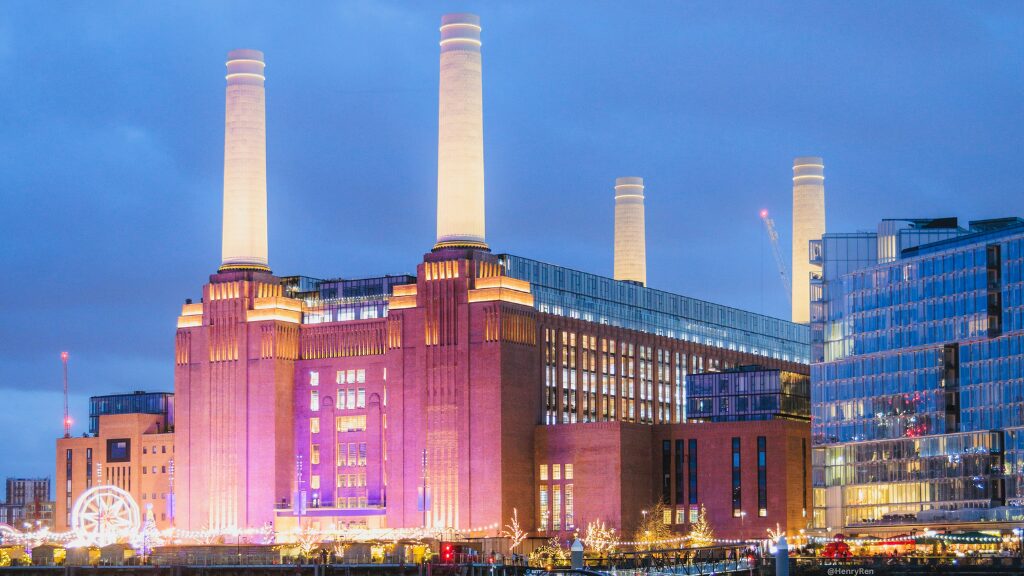 Architainment Lighting: Leading in Illumination