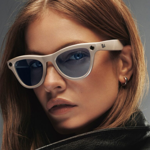 Smartglasses Just Got Serious, and They’re Quietly Replacing Your Phone